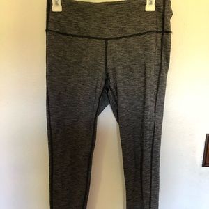 Grey Athleta 7/8 leggings size Medium